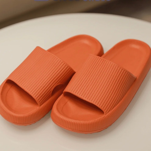 Cloud Slides - Picture 4 of 4